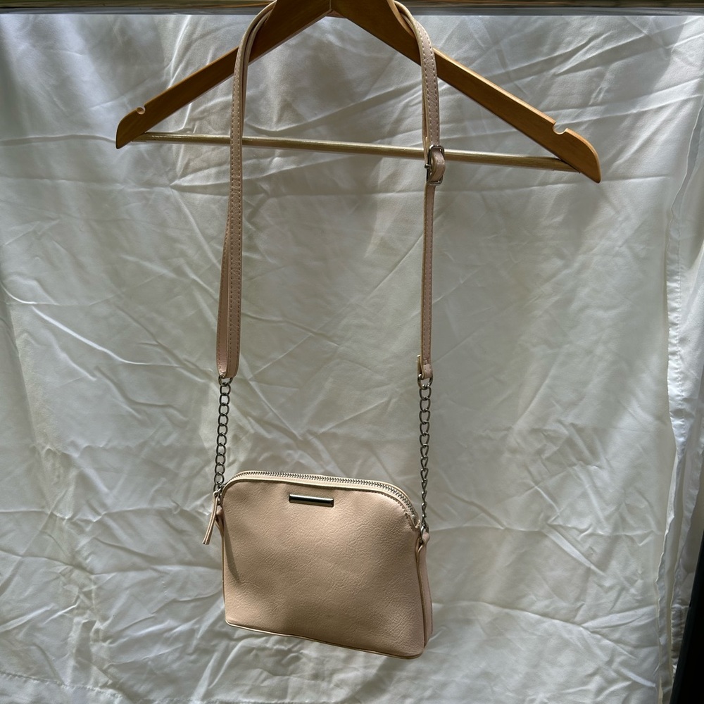 Light pink adjustable purse